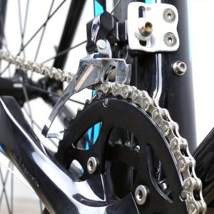 1pc Mountain Bike Chain 8/9/10/11 Speed, 21/24/27/30T, Road Bike Gear Shift Chain, Durable Iron Material, White, for Bicycle Transmission System